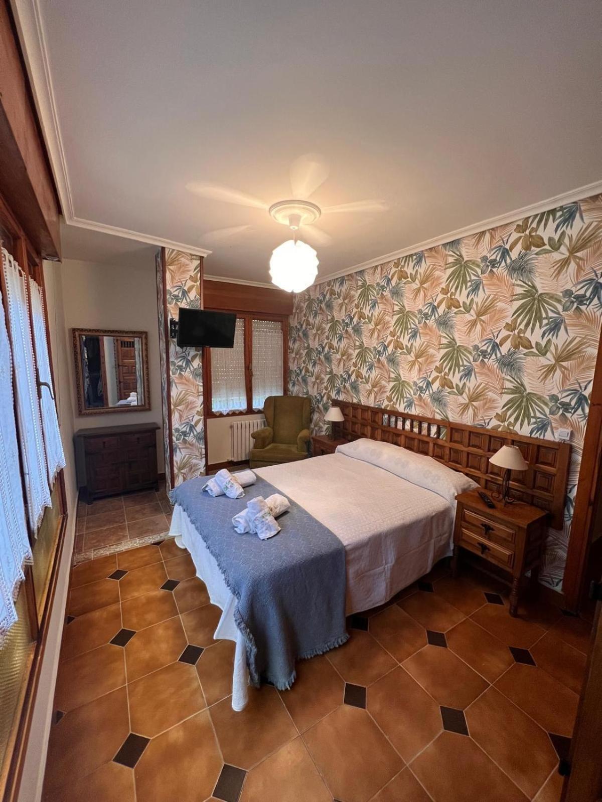 Hospedaje Marisa La Hermida Exteriör bild